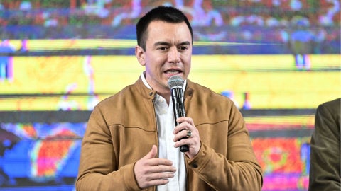 No se puede llegar a acuerdos con quien no tiene el mismo compromiso": Daniel  Noboa tras anunciar aranceles del 100% a productos colombianos | NTN24.COM