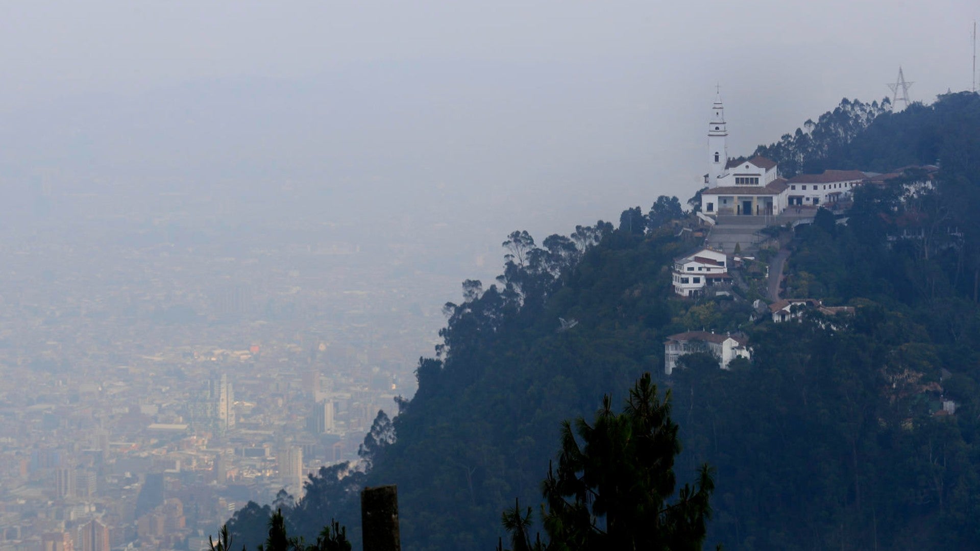 Monserrate, en Bogotá. (EFE)