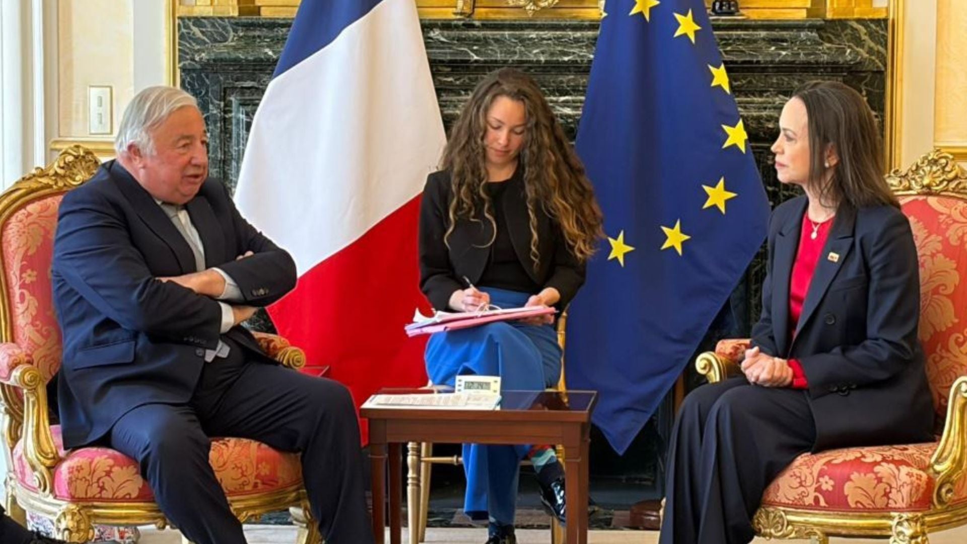 La líder venezolana, María Corina Machado se reúne con el presidente del Senado de Francia - Foto Comando ConVzla