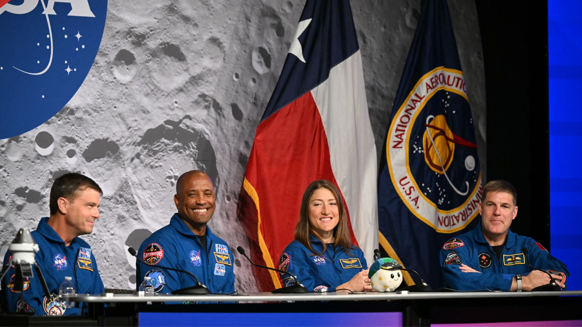Astronautas Reid Wiseman, Victor Glover, Christina Koch y Jeremy Hansen - Foto:; AFP