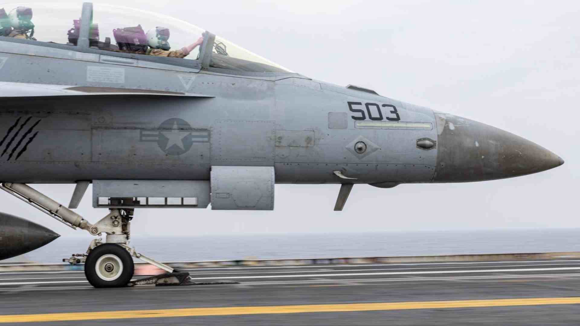 Operaciones de Estados Unidos a bordo del portaviones más grande del mundo - Comando Central