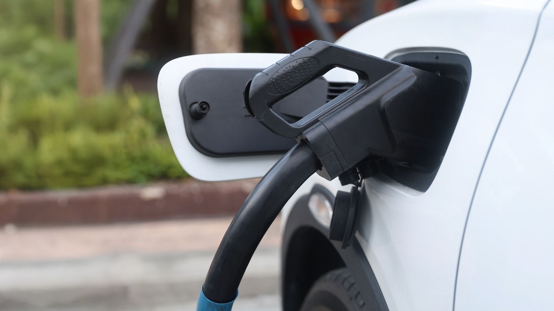 Carro eléctrico - Foto Canva de referencia