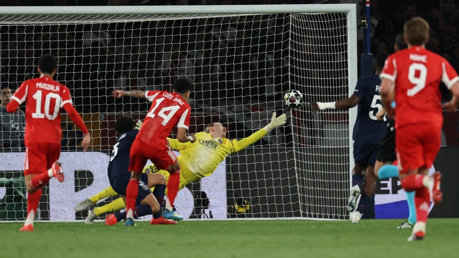 Gol de Luis Díaz ante el Bayern Múnich. (AFP)