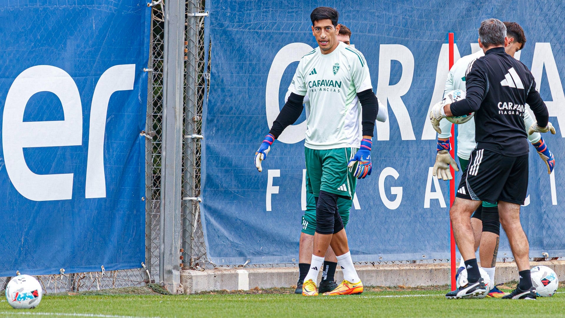 Esteban Andrada, arquero argentino suspendido en el fútbol español - Foto: EFE