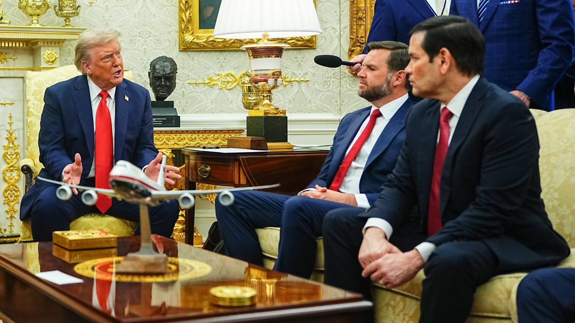 Donald Trump, presidente de EE. UU. junto al vicepresidente J.D. Vance y el secretario de Estado de EE. UU. Marco Rubio - EFE