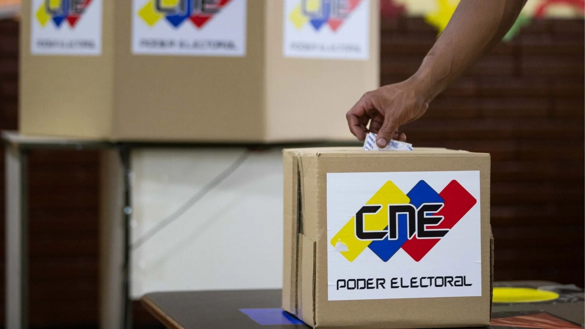 Exgobernador de Táchira propone fecha tentativa para elecciones en Venezuela - Foto: EFE