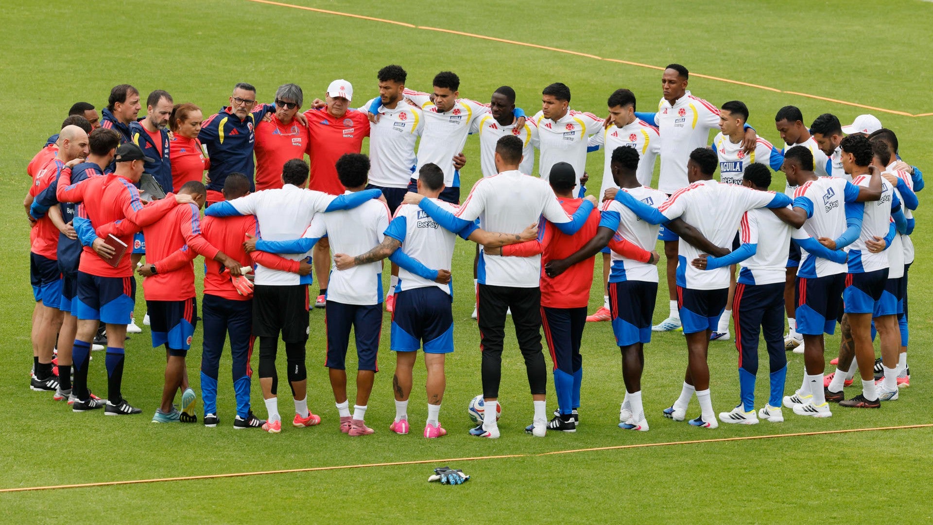 Concentración de la Selección Colombia en Bogotá - Foto: EFE