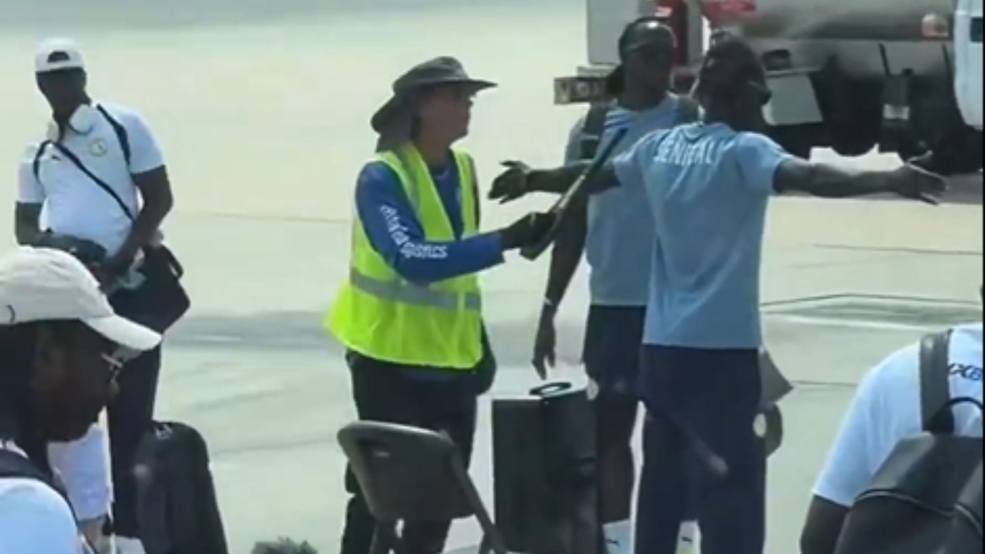 Selección de Senegal en exhaustivo control en EE.UU. - Foto captura redes sociales