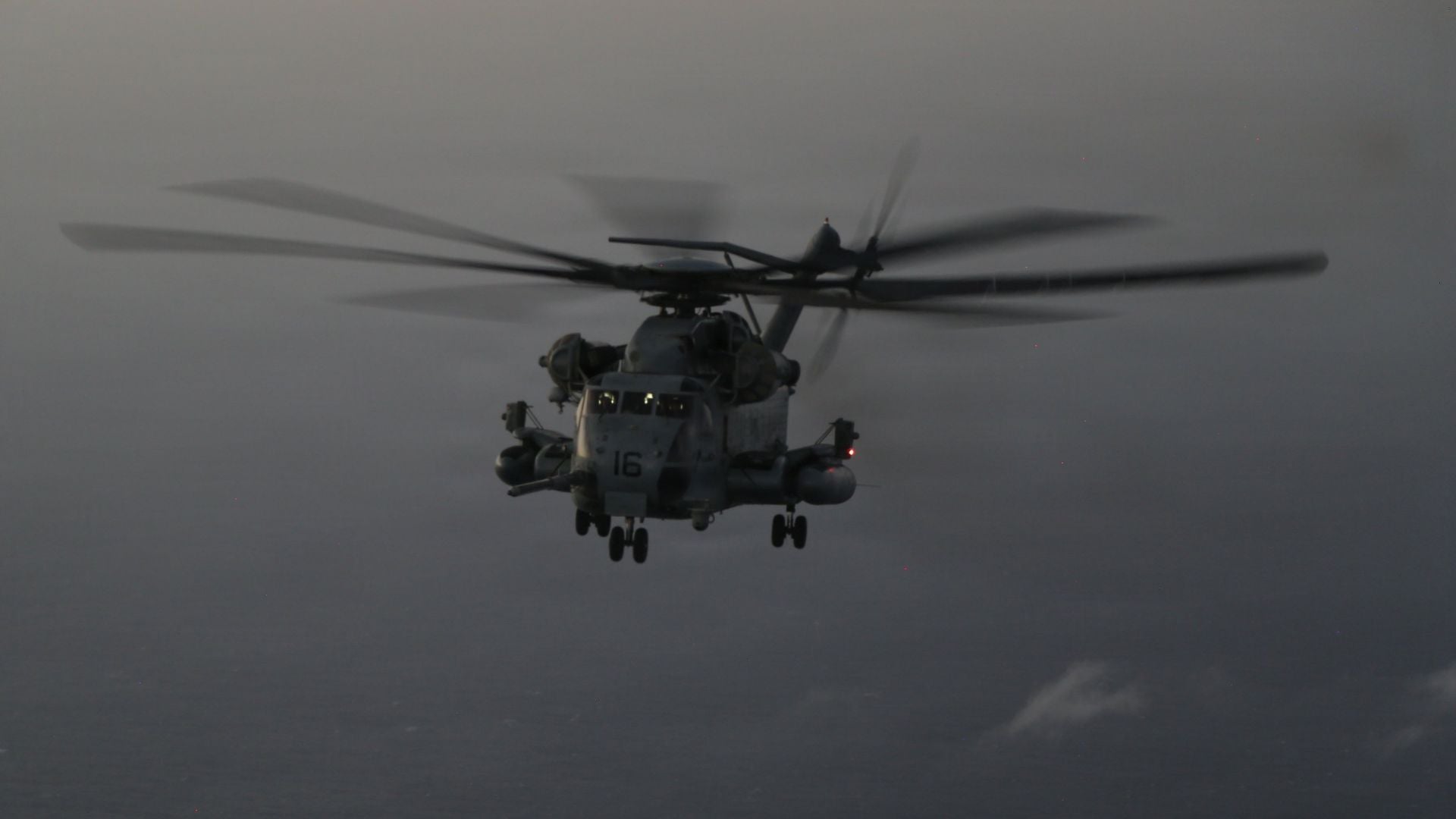 Helicóptero militar de EE. UU. - Foto de referencia - X @CENTCOM