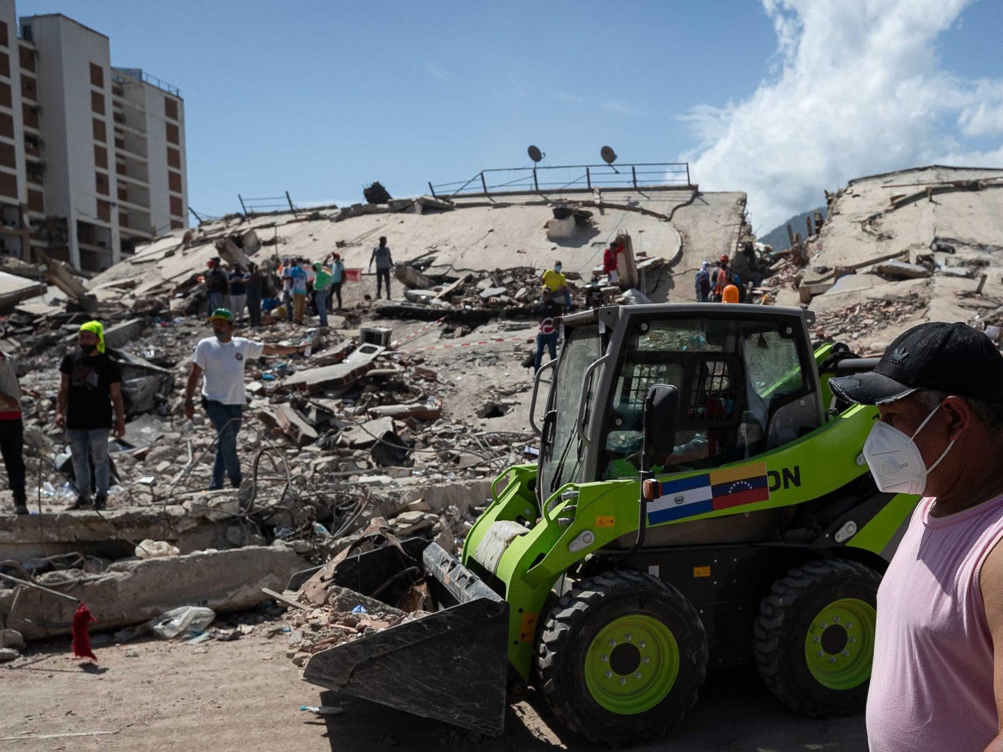 Elevan a 1.719 el número de muertos tras los devastadores terremotos en  Venezuela | NTN24.COM