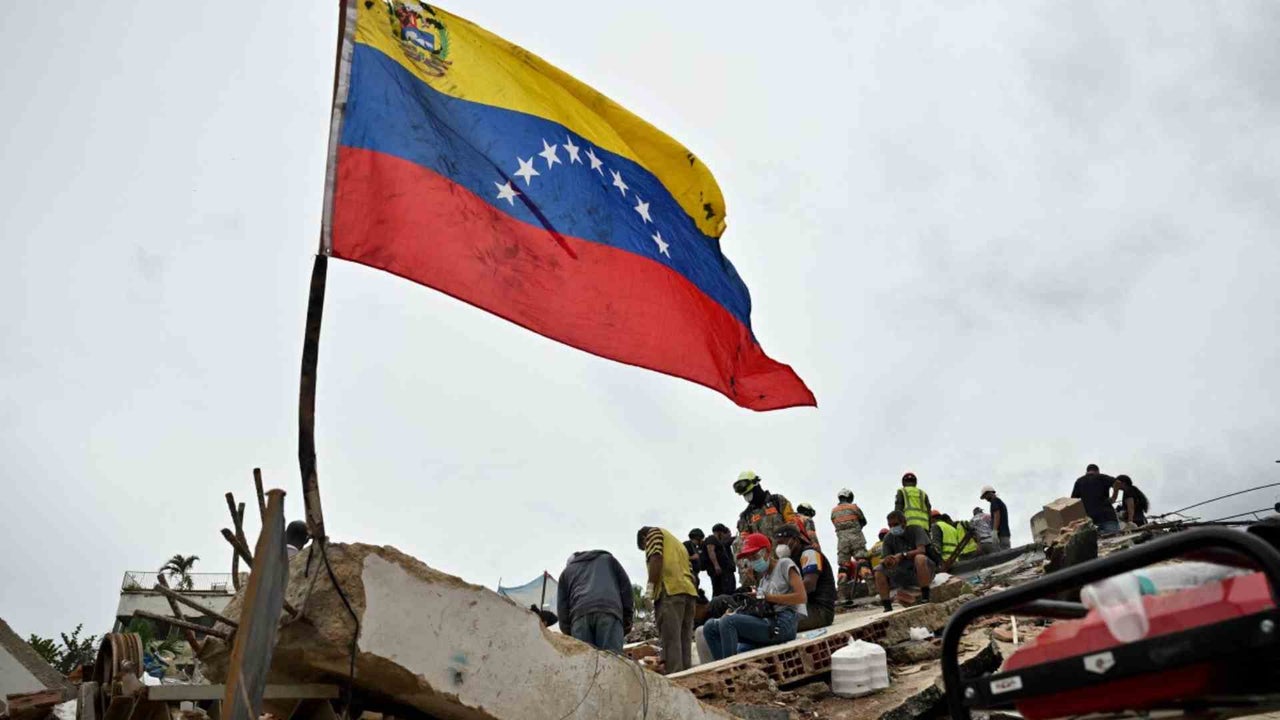 Sigue en aumento la cifra de muertos en Venezuela tras los terremotos: régimen reportó 3.342 decesos | NTN24.COM