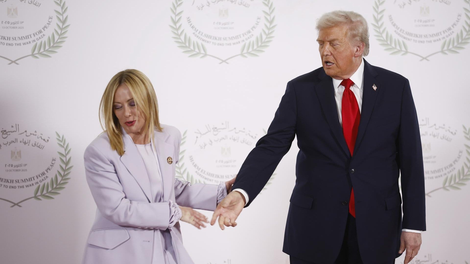 Giorgia Meloni, primera ministra de italia, junto a Donald Trump, presidente de EE. UU. - Foto: EFE