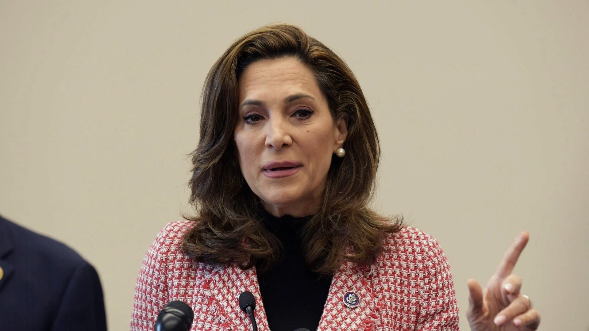 María Elvira Salazar destaca el trabajo de los rescatistas de EEUU tras su labor en Venezuela - Foto: EFE
