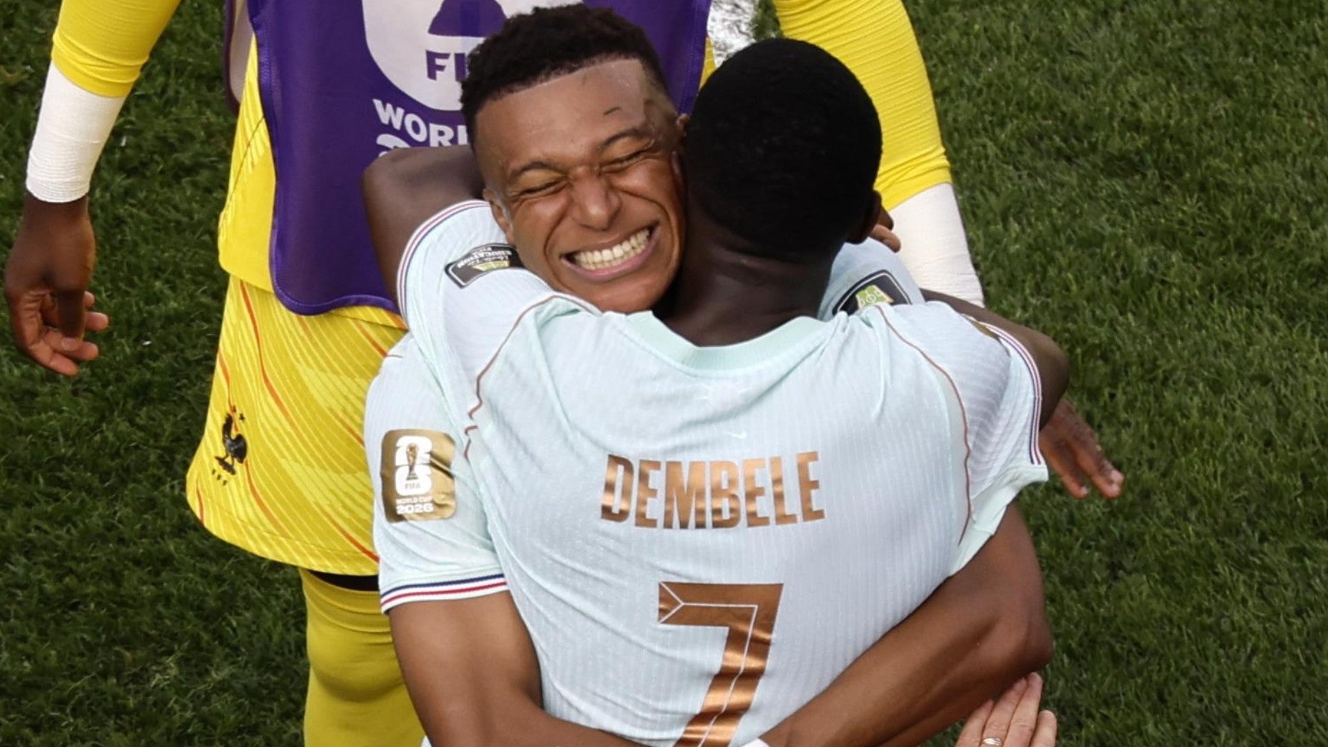 Kylian Mbappe y Ousmane Dembélé / FOTO: EFE