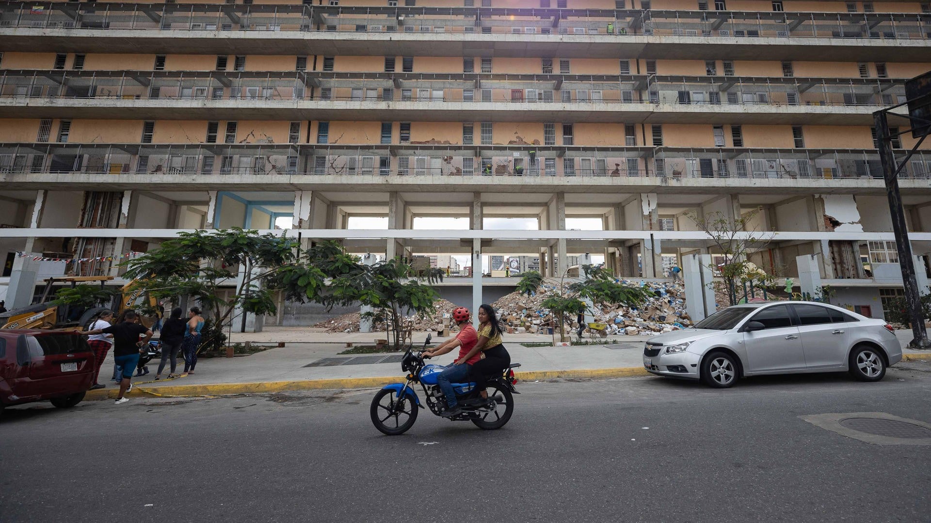 COnsecuencias del doble terremoto en Caracas del pasado 24 de junio - Foto: EFE