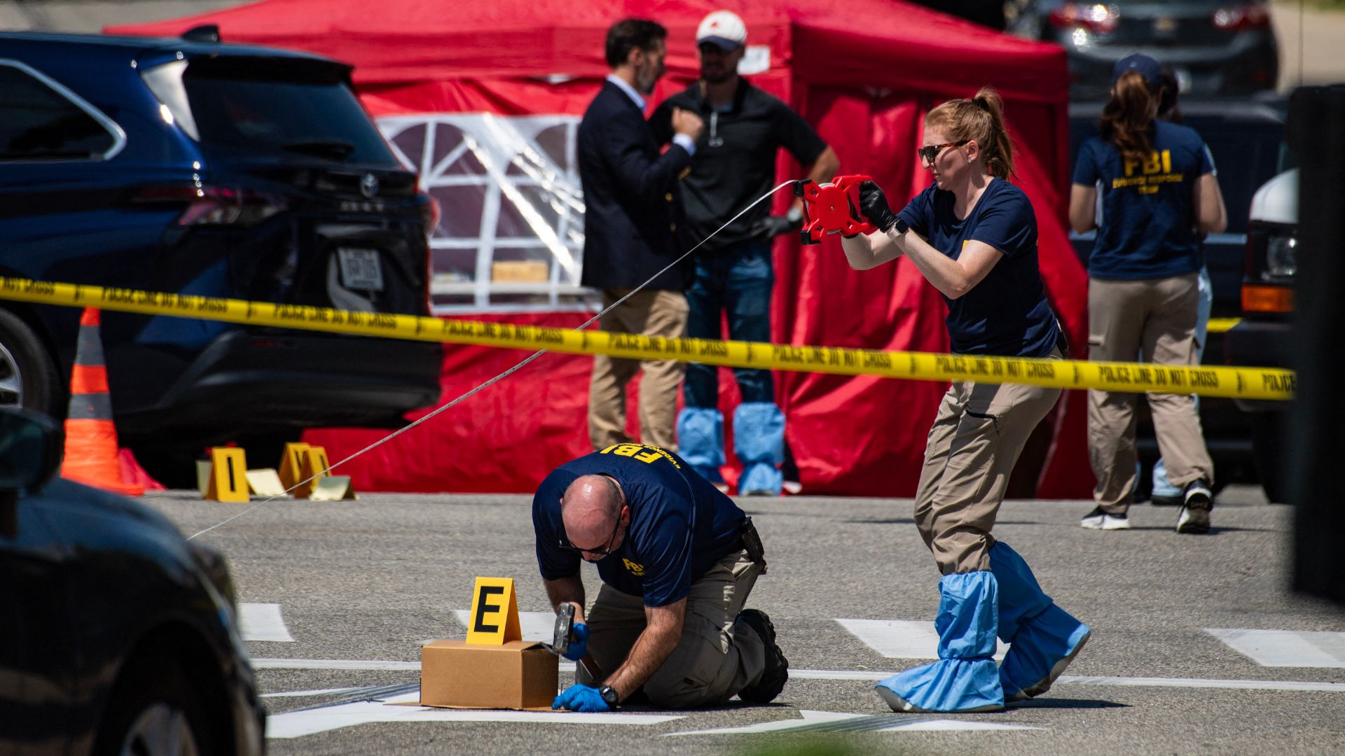 FBI en el lugar de los hechos, tras tiroteo en Maine en el que participó Ice y murió un joven colombiano - Foto: AFP