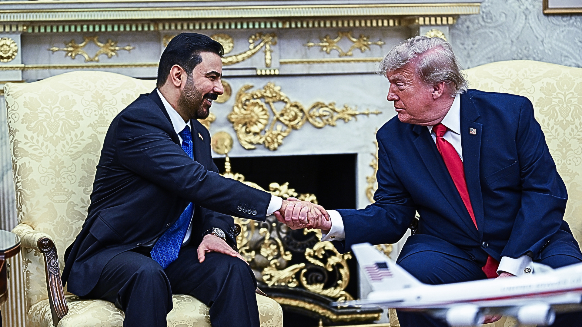 Trump junto al primer ministro de Irak, Ali al-Zaidi | Foto: EFE