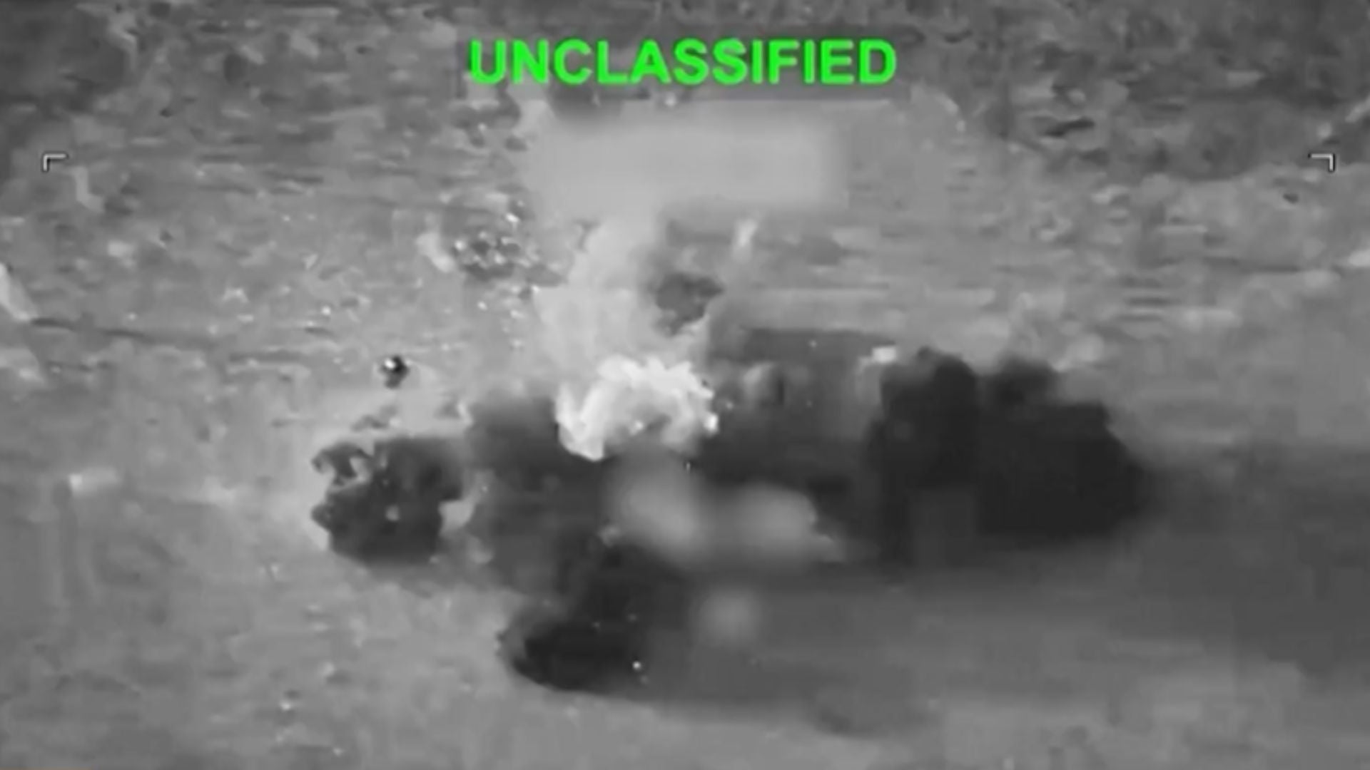 Impactantes imágenes de los nuevos ataques de EEUU al régimen de Irán - Foto captura