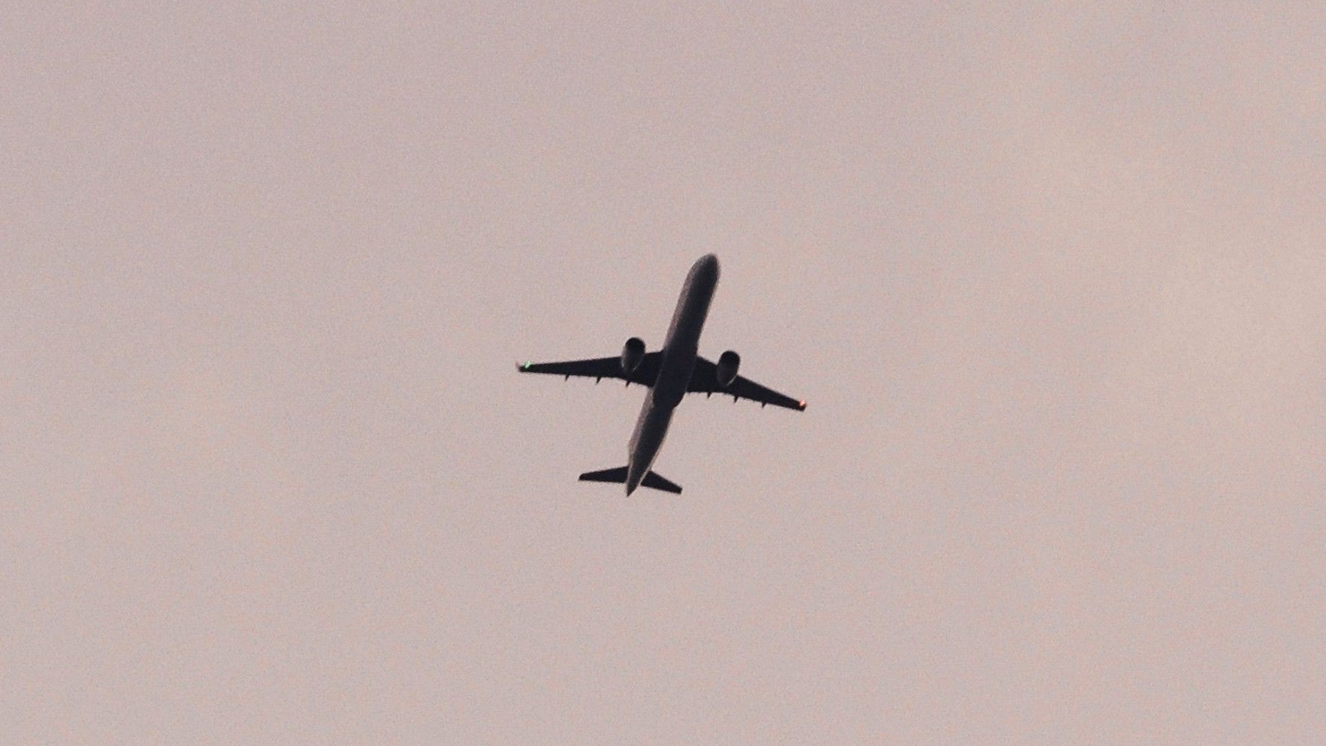 Avión comercial - Foto de referencia: Pexels