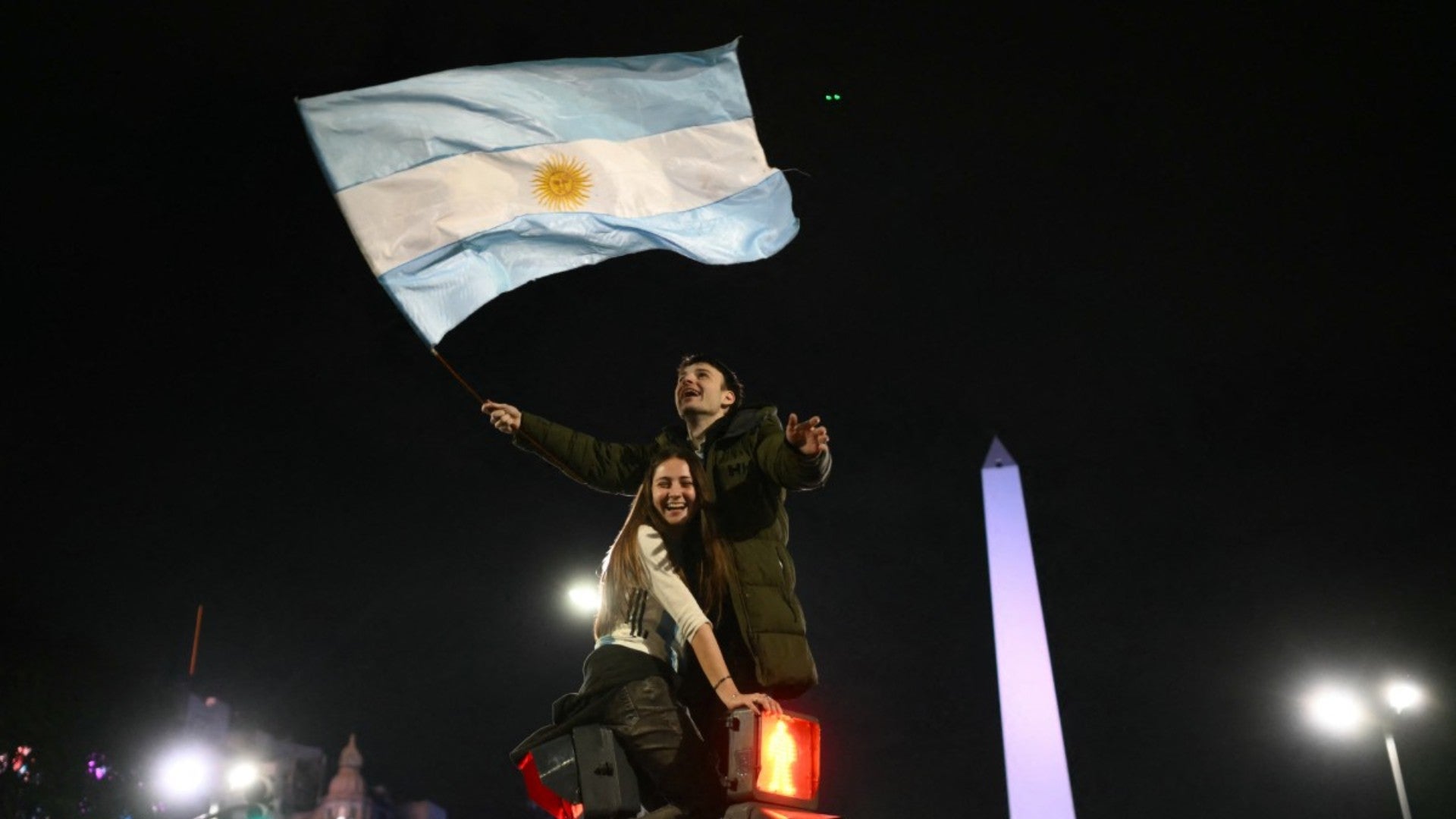 Argentinos celebran en Buenos Aires. (EFE)