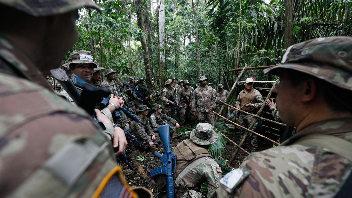 Soldados de EE. UU. en la selva (AFP)