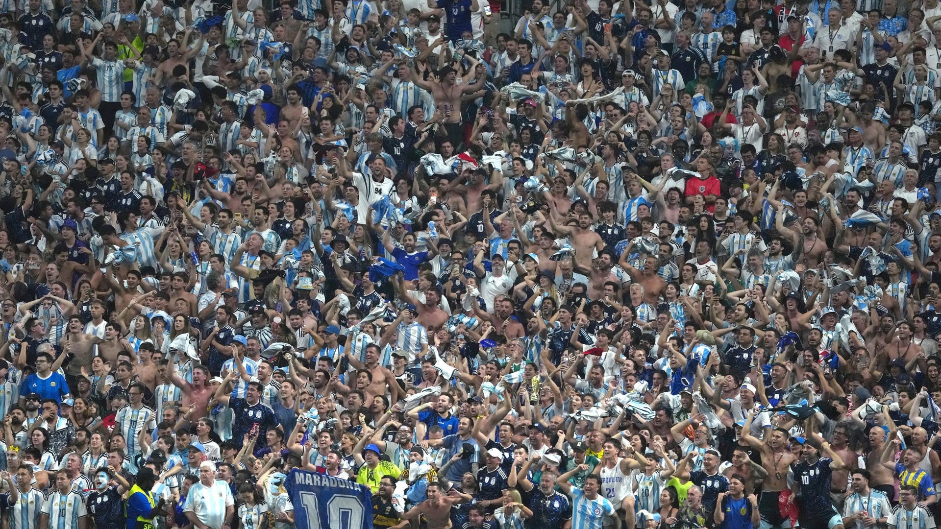 Aficionados en el Mundial 2026 - Foto: EFE