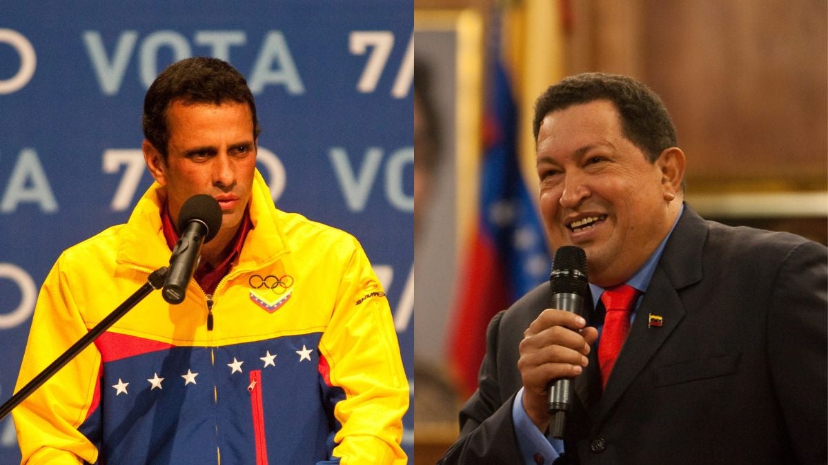 Henrique Capriles y Hugo Chávez (EFE)