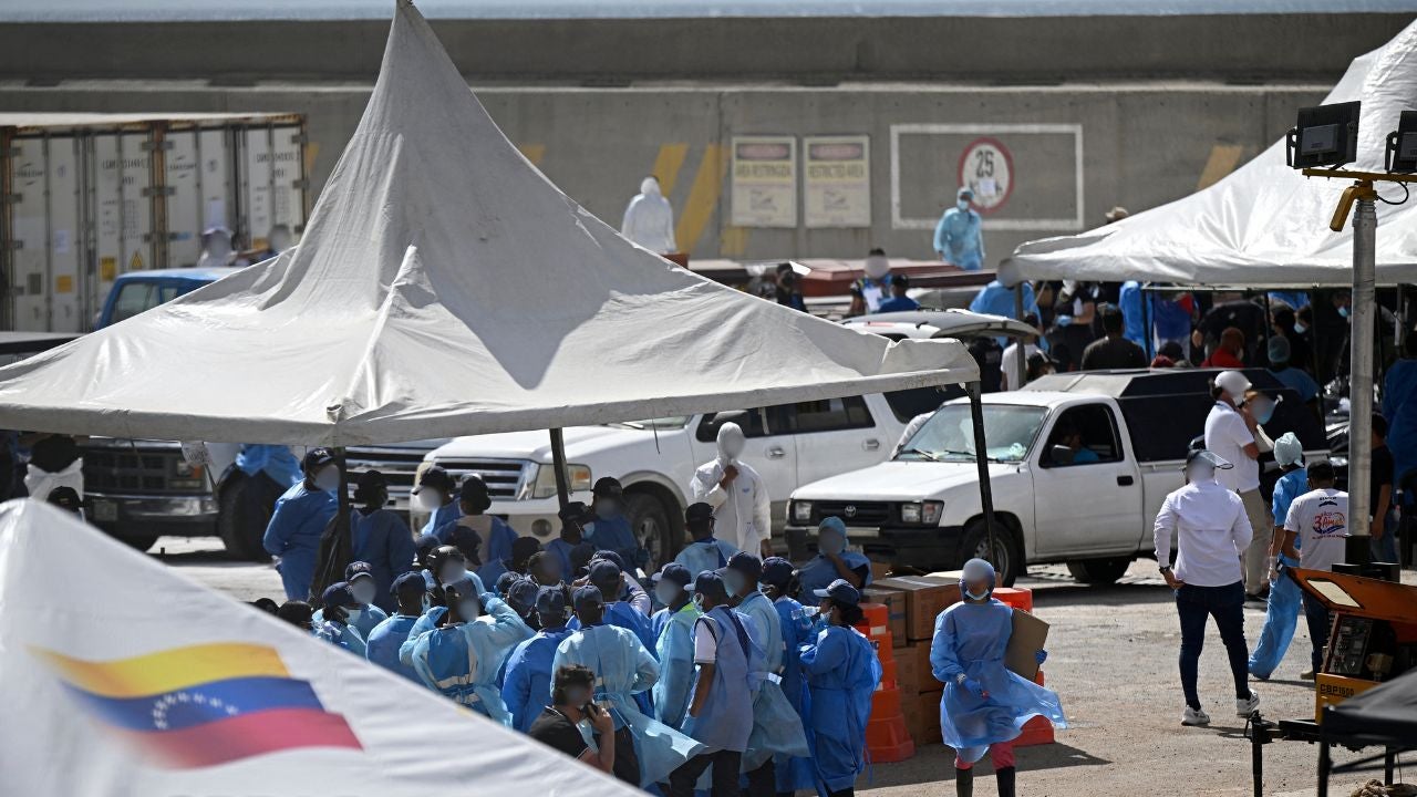 Equipo forense en Venezuela - Foto EFE