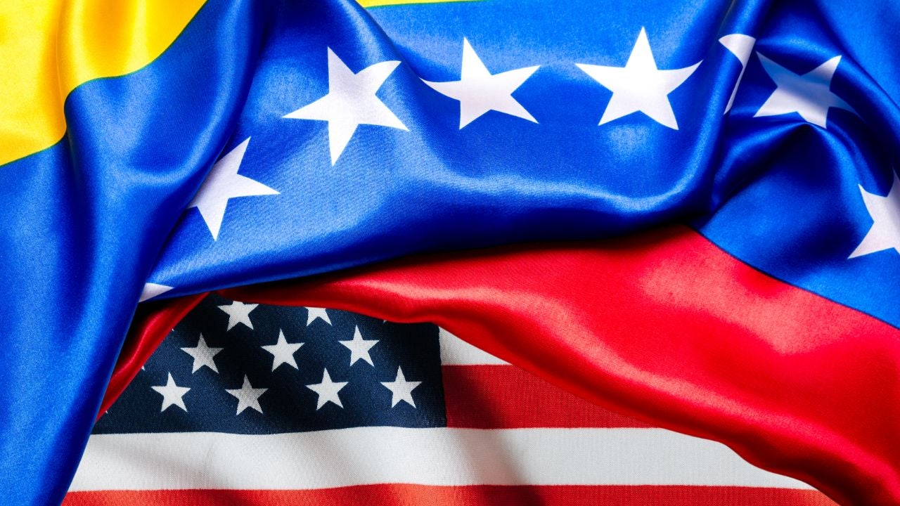Banderas Venezuela y EE. UU. - Fotos Canva