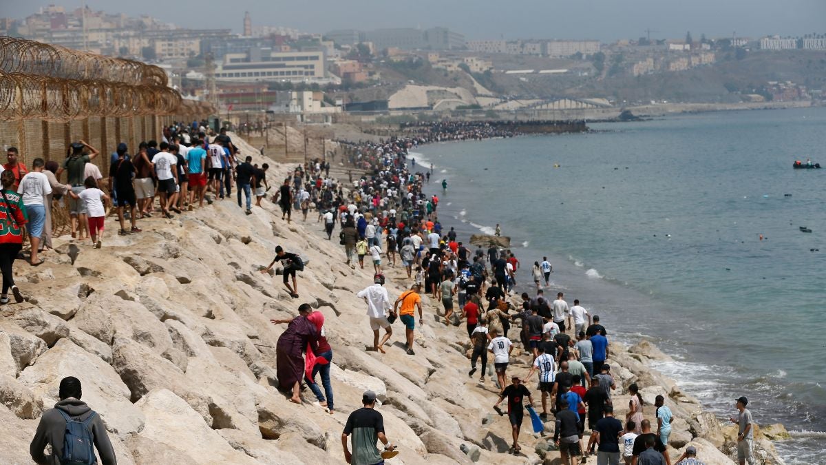 Migrantes en Ceuta (EFE)