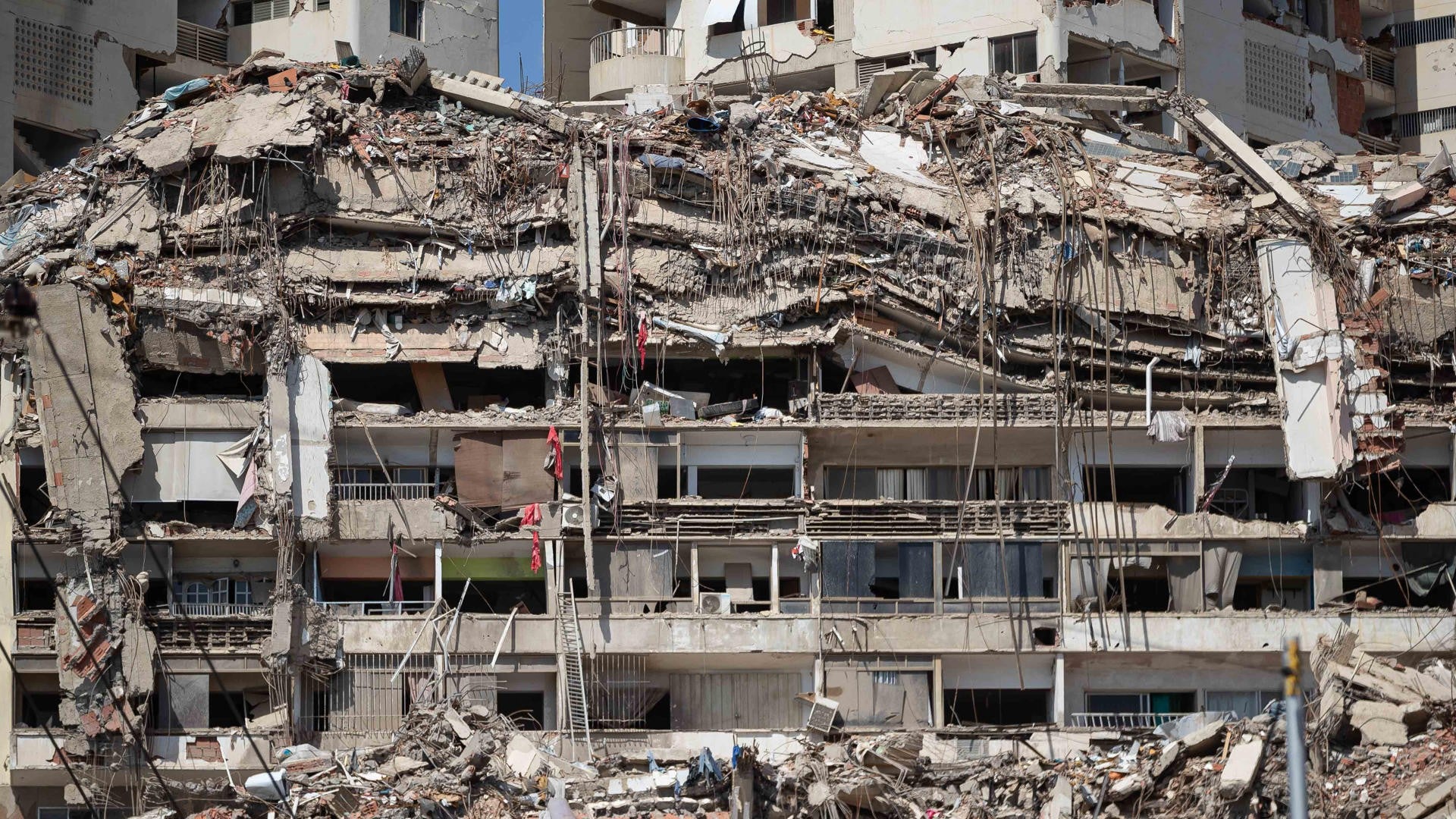Edificios afectados por los terremotos en Venezuela - Foto: EFE