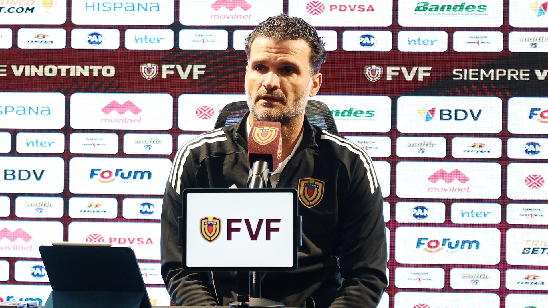 Oswaldo Vizcarrondo, DT de la selección de fútbol venezolana - Foto: EFE