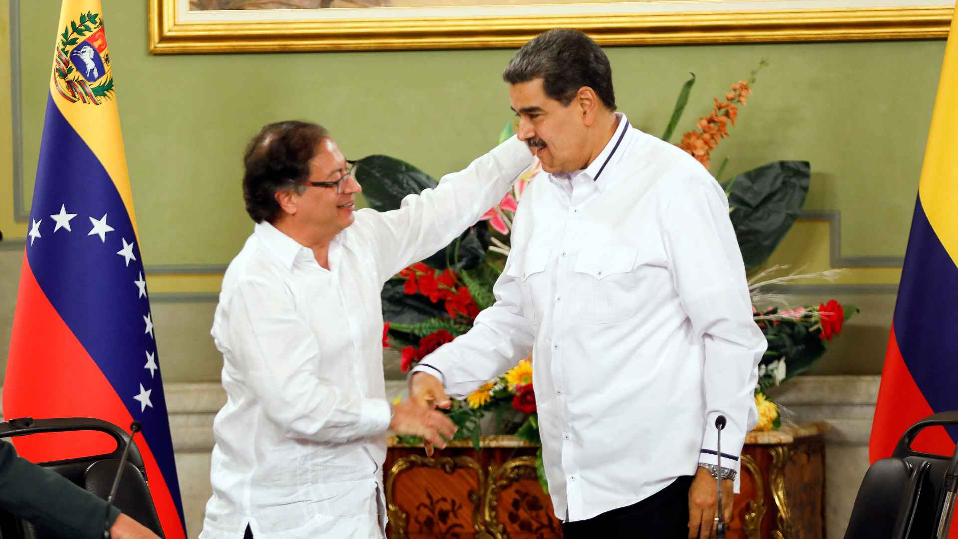 Gustavo Petro y Nicolás Maduro en Caracas - Foto AFP