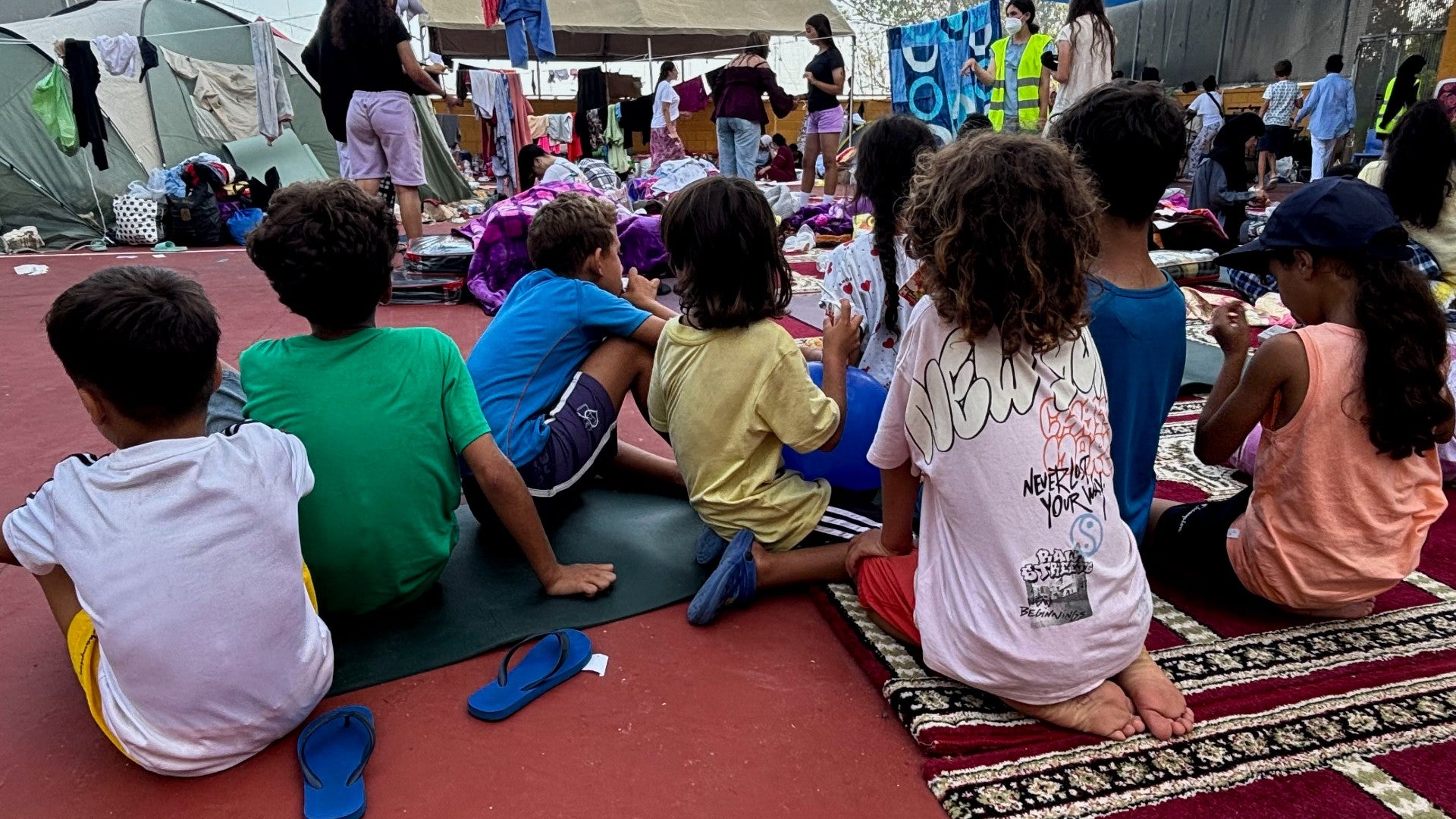 Niños de escasos recursos / FOTO: EFE