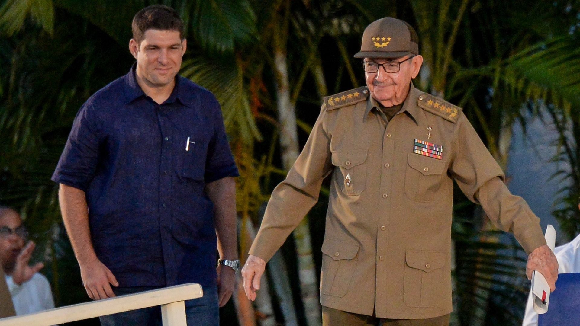Raúl Castro junto a su nieto Raúl Guillermo Rodríguez Castro - Foto de referencia: AFP
