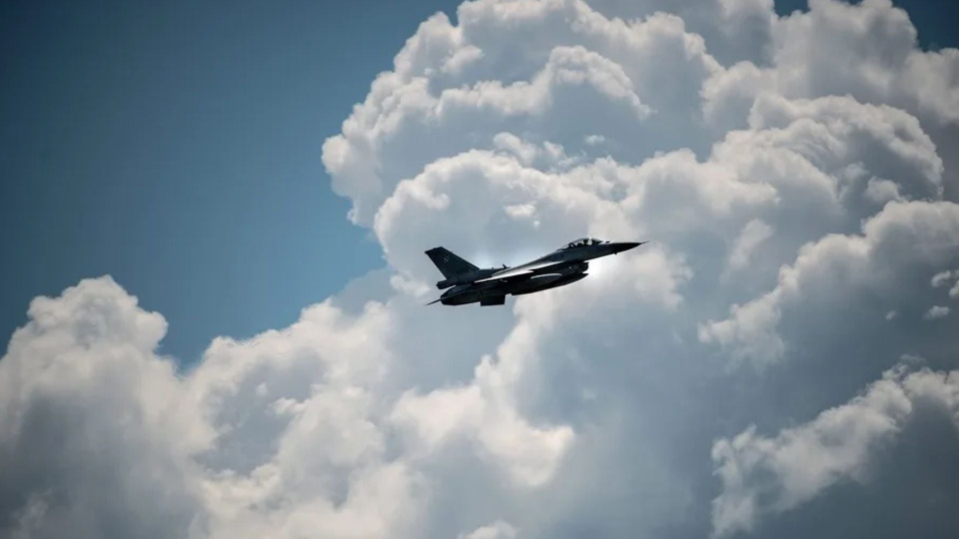 Un caza italiano bajo mando de la OTAN derriba a un dron que entró en el espacio aéreo de Letonia