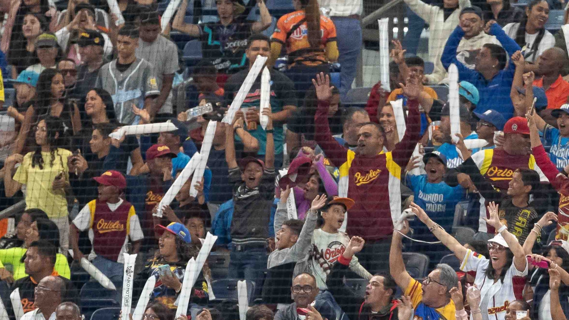 Fanáticos del béisbol venezolano - Foto de referencia: EFE