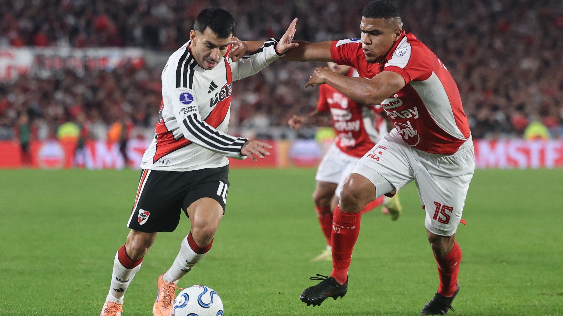 Santa Fe ante River Plate en Copa Sudamericana - Foto: EFE