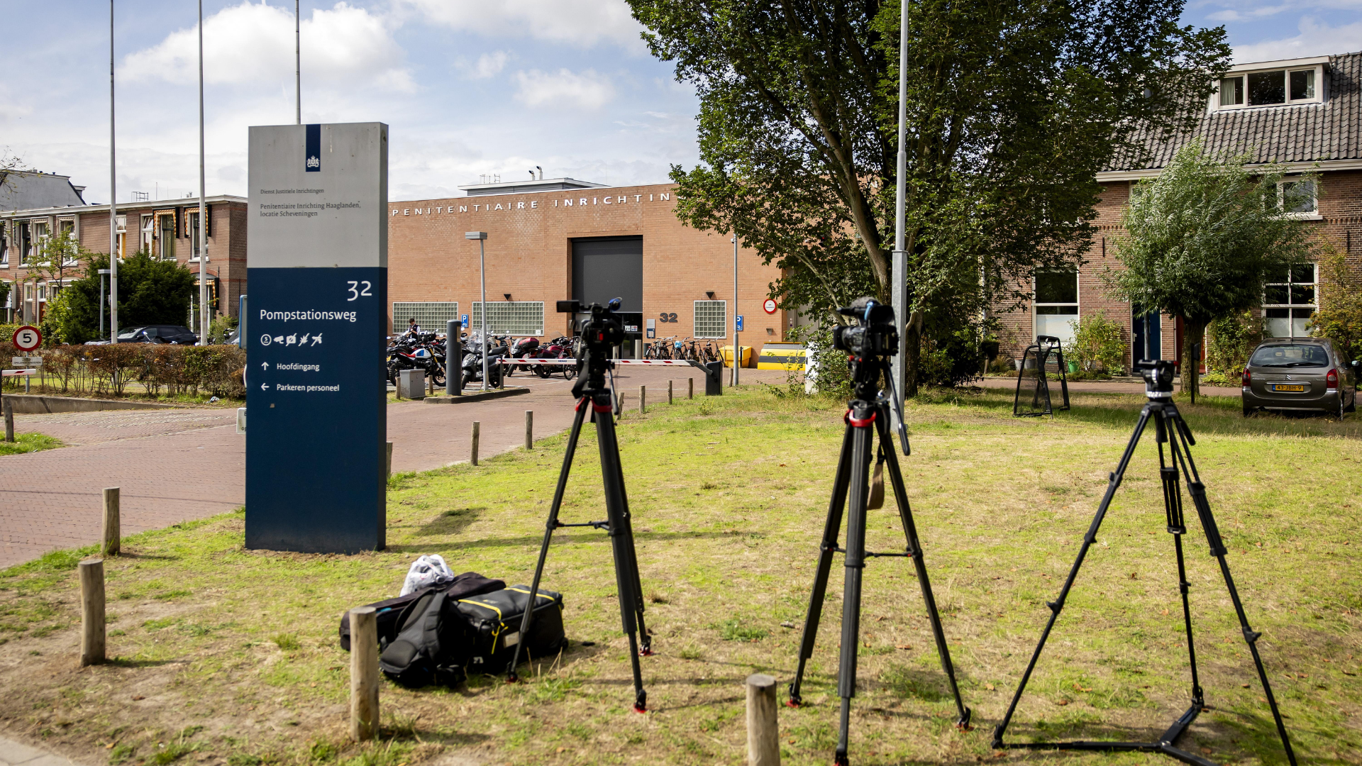 Vista exterior de la Penitenciaría de Haaglanden, donde el excomandante del ejército serbobosnio Ratko Mladic cumplió su condena, en La Haya, Países Bajos, 28 de agosto de 2026. -EFE