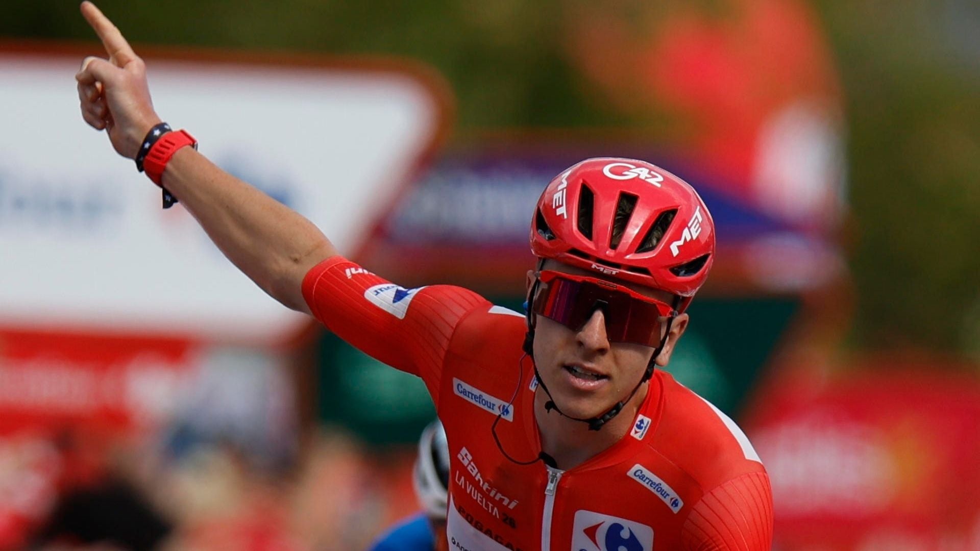 Tadej Pogačar reaparece en sus redes sociales tras su fuerte caída en la Vuelta a España - Foto de referencia: EFE