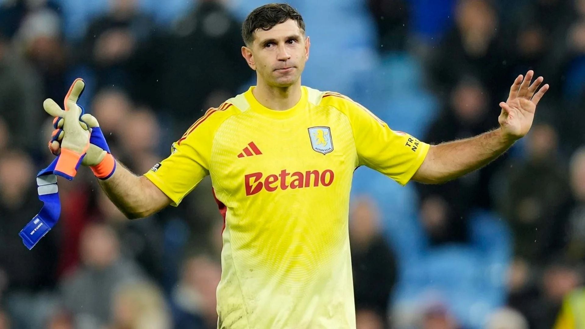 Así despidió el Aston Villa al Dibu Martínez - Foto: EFE