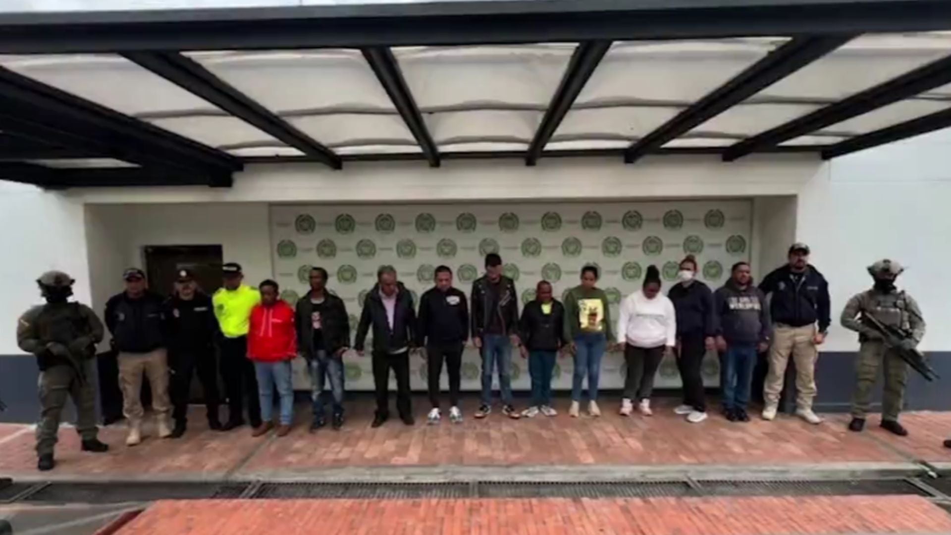 Golpe a una organización criminal transnacional dedicada al tráfico de migrantes. - Foto captura