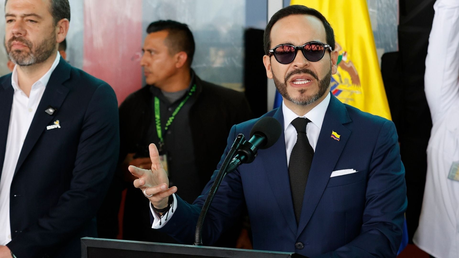 Abelardo de la Espriella lanza fuerte advertencia a las Autodefensas Conquistadoras de la Sierra Nevada - EFE
