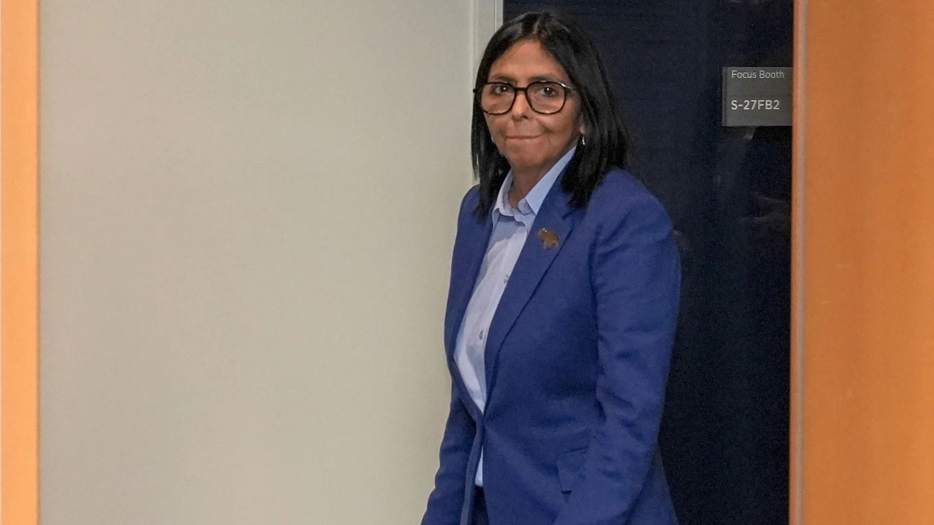 Expediente de investigaciones internacionales de las que ha sido objeto Delcy Rodríguez - Foto: EFE