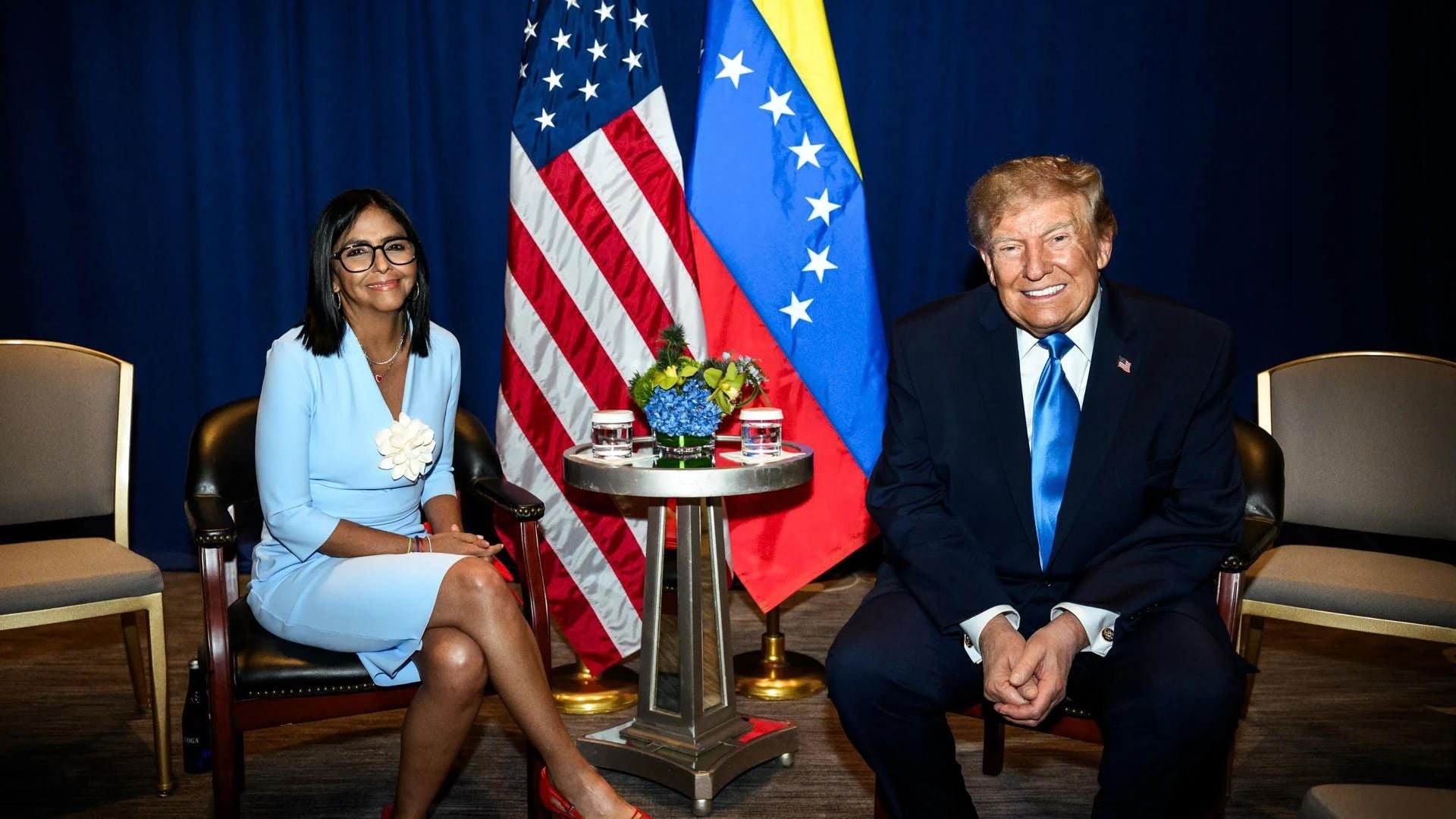 Encuentro entre Delcy Rodríguez y Doanld Trump - Foto: EFE