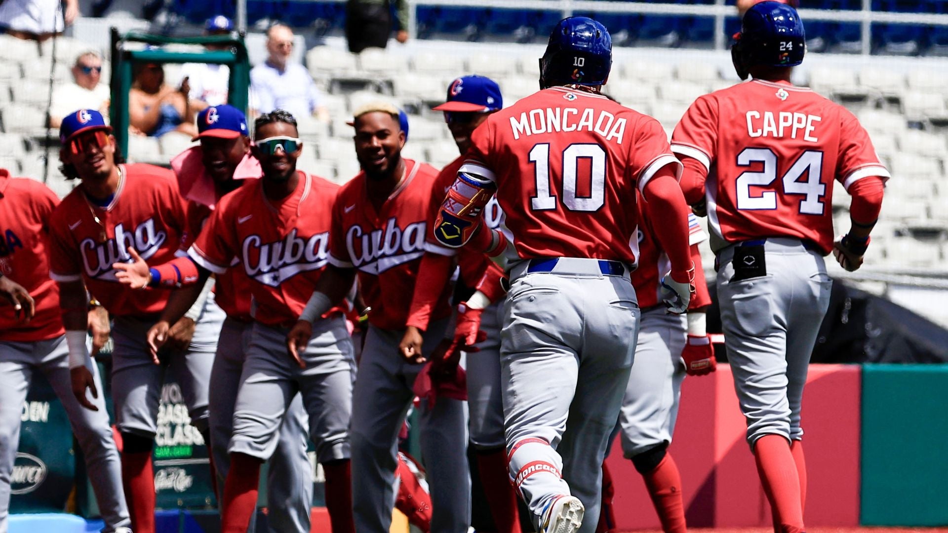 jugadores de Cuba en un partido de Béisbol-Foto: EFE