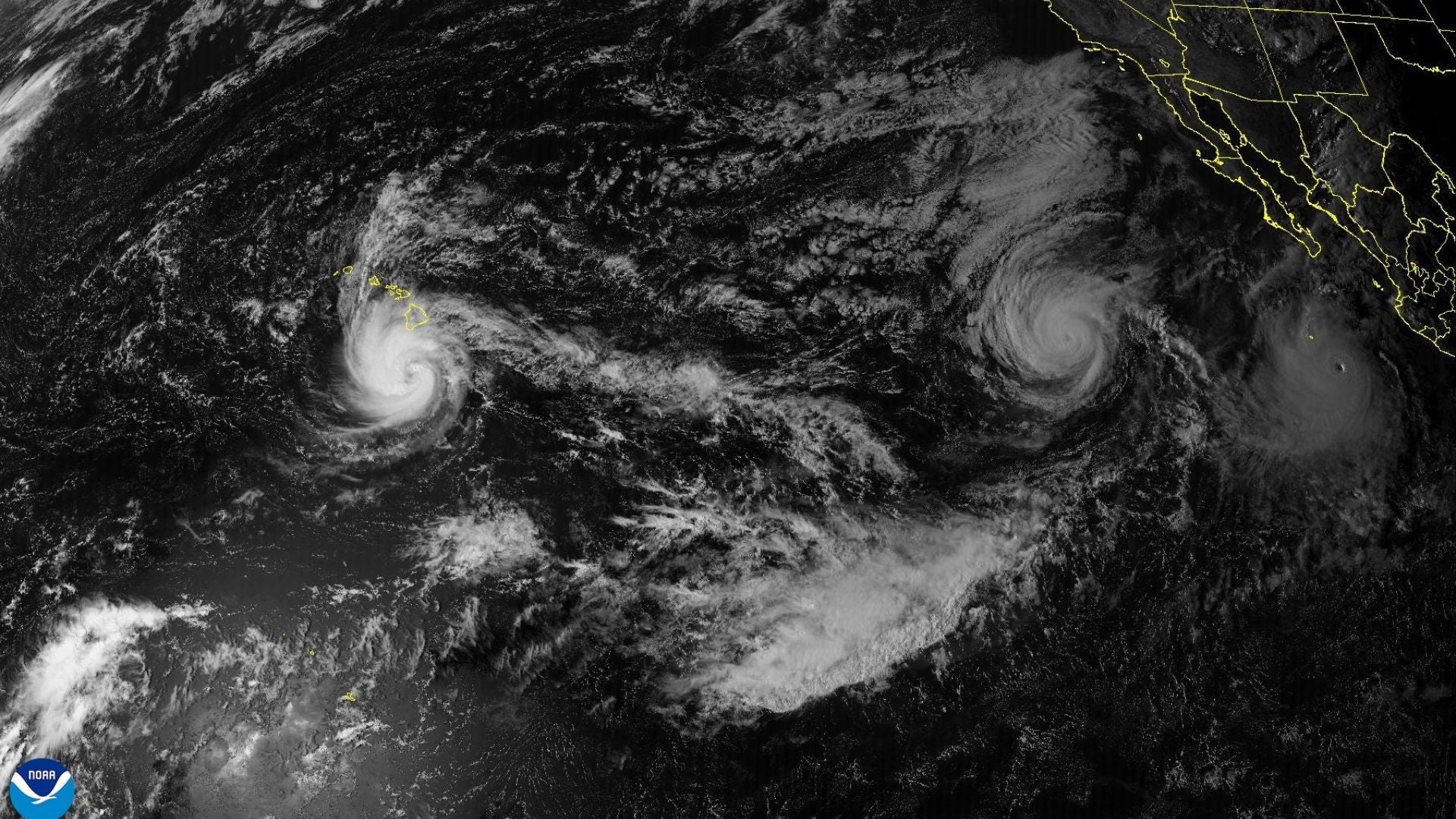 Imagen difundida por el Centro Nacional de Huracanes (NOAA) Nolo-Foto: EFE