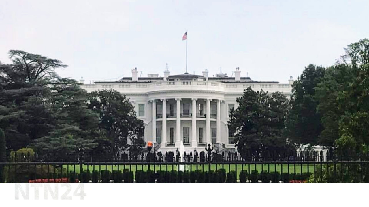 Casa Blanca- Canva