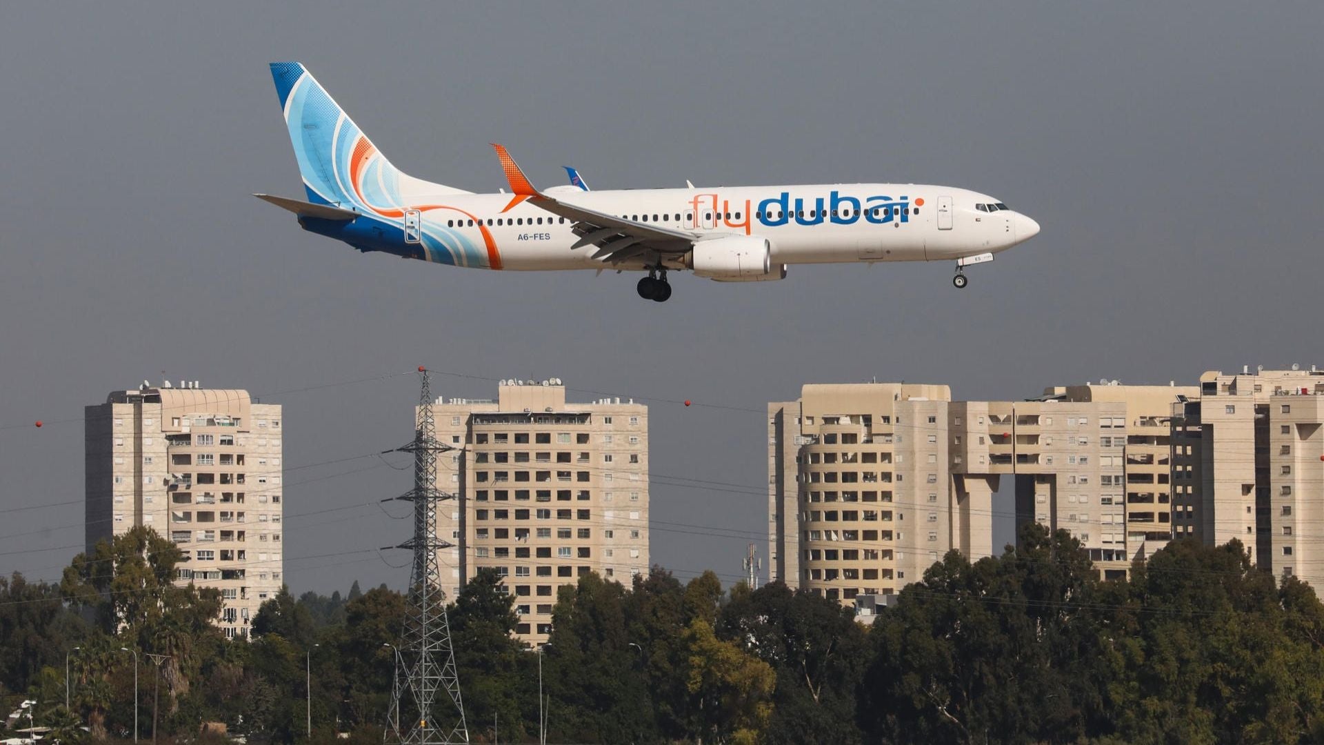 Avión de Flydubai en el aeropuerto de Tel Aviv - Foto de referencia: EFE