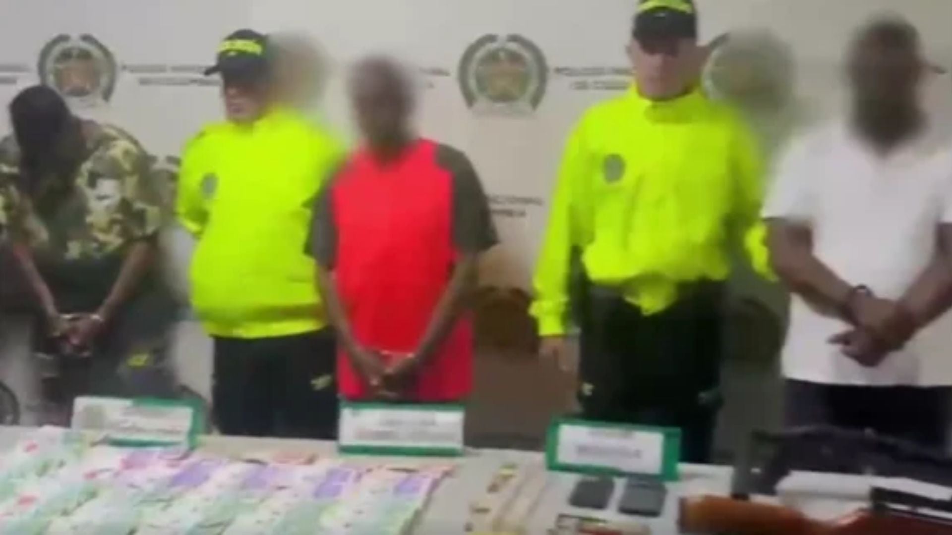 Asestó un severo golpe a la estructura económica del grupo armado organizado “Clan del Golfo”-Foto: captura de video de X @ArmadaColombia